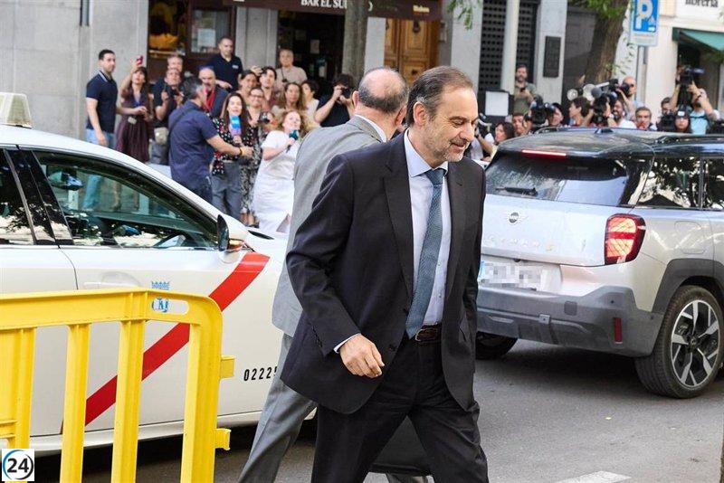 El Tribunal Supremo procesa a Ábalos y Koldo, quienes permanecerán en prisión por el caso de las mascarillas.