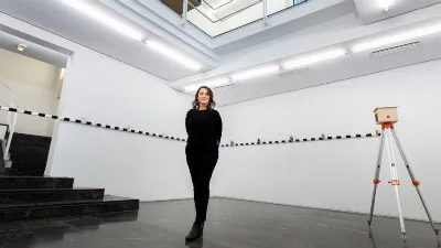 La galería Luis Adelantado, que representa a artistas internacionales y locales