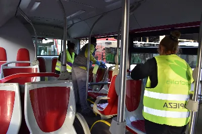 Las normas básicas para viajar en transporte público en Valencia