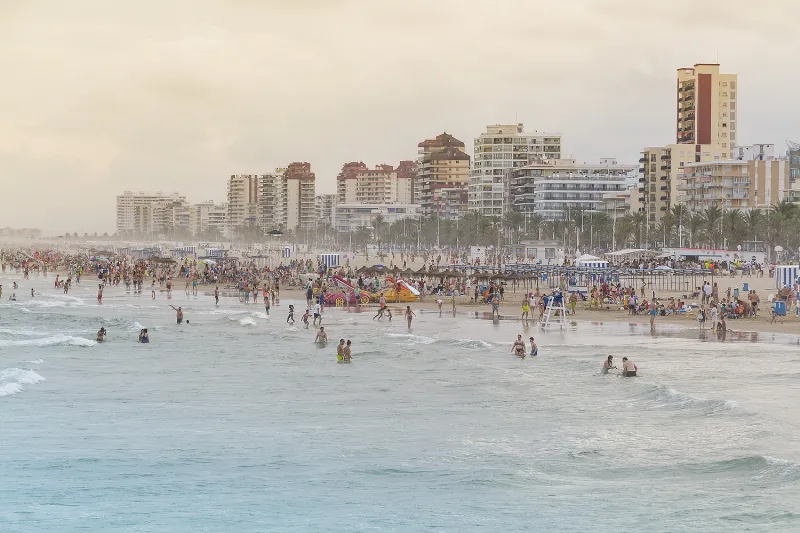 Relájate en las playas de Gandía o Cullera