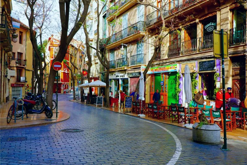 Los barrios auténticos de Valencia: - El Carmen, el barrio bohemio y artístico de Valencia